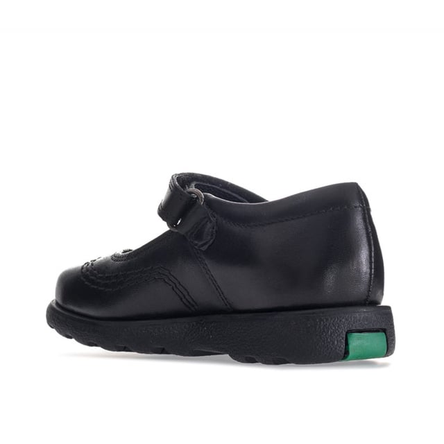 Diese Kleinkinder Mädchen Kickers Fragma Pop Schuh in schwarzem Leder-Boosts Haken und Schleife Befestigung mit einer offenen Zunge, gepolsterter Kragen, gepolsterte Sohle und ein Markenzeichen Tap auf der Seite und Ferse.