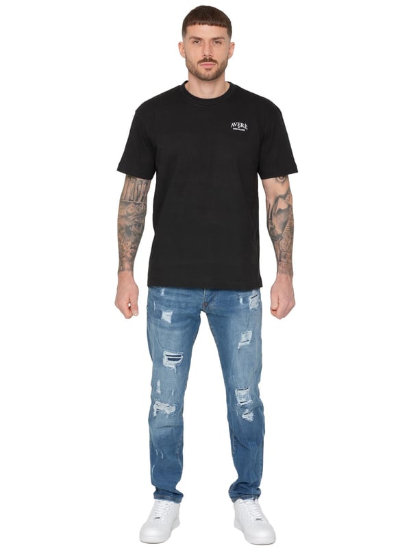 Introducing the Averè by Enzo Milano Oversized T-shirt. Crafted for both style and comfort, this T-shirt features a relaxed fit, ideal for everyday wear. The front displays a subtle Averè logo on the chest, while the back boasts a bold, large-scale Averè branding with "Enzo Milano" text, giving it a contemporary and trendy vibe. Made from soft, breathable fabric, this loose fit, crew neck t-shirt is perfect for pairing with jeans or shorts, offering an effortlessly casual yet stylish look. Ideal for those seeking comfort with a fashionable edge