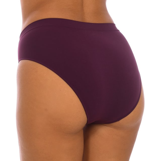 Braguita de la marca Intimidea.
Color Burdeos
Cintura ultraplana.
Material antideslizante.
Efecto invisible y de mantenimiento de la forma.
Tejido transpirable.
Costuras planas y vistas a tono.

Composición:  86% Poliamida, 14% Elastano

-Lavar a temperatura maxima 30º.
-No usar lejía.
-No usar secadora.
-No usar plancha.
-No lavar en seco.