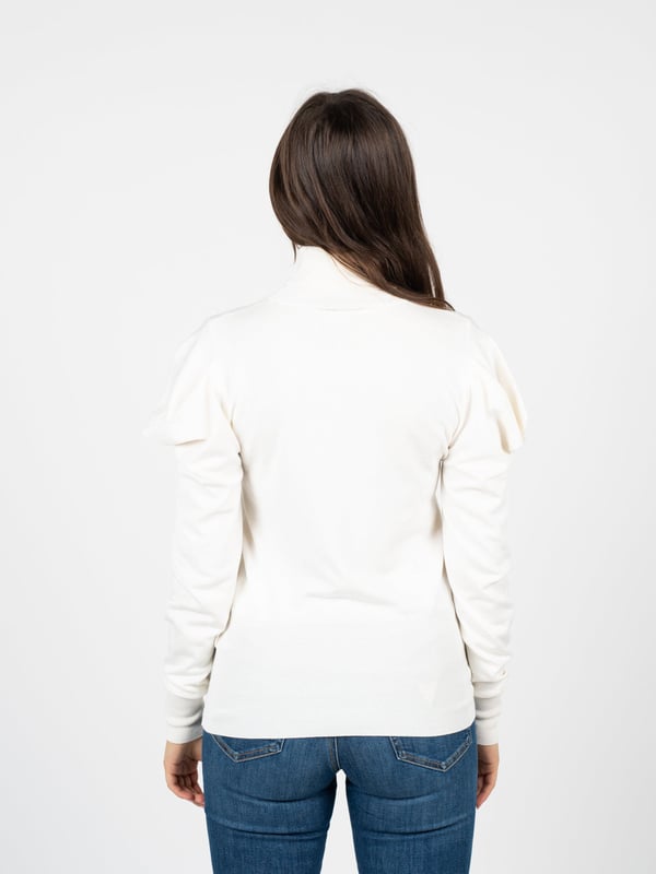 El corte ajustado subraya perfectamente la figura, asegurando comodidad durante todo el día, lo que te hará sentirte seguro en cualquier situación.

El cuello alto no solo añade elegancia, sino que también protege del frío, haciendo de esta prenda ideal para los días más frescos.

Las mangas y el bajo terminados en puños aseguran que el suéter se ajuste perfectamente al cuerpo, eliminando el molesto enrollamiento del material y manteniendo un aspecto pulcro en todo momento.

Las mangas decorativas le dan al suéter un carácter y estilo únicos, lo que te permitirá destacar entre la multitud y añadir un toque de singularidad a tu apariencia.

Hecho de tela de alta calidad, este suéter no solo es suave y agradable al tacto, sino también duradero, lo que significa que te servirá durante muchas temporadas.