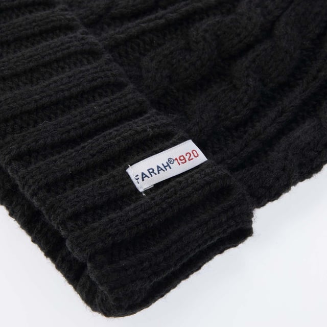 Mens Farah Rirola Knitted Hat in black.- Turn-up hem.- Pom pom trim.- Knitted. - 100% Acrylic.- Ref: FR2Q122711BS