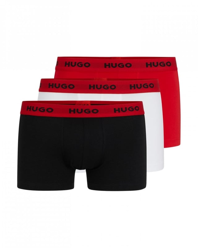 A trio of low-rise trunks by HUGO. Designed in breathable cotton blended with stretch for flexible comfort, these form-fitting trunks are topped with exposed waistbands carrying contrast logos in repeat. Update everyday foundations with this triple pack. 
95% Cotton, 5% Elastane
50469786