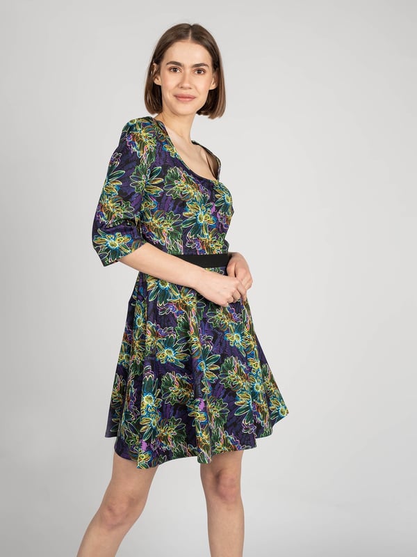 Modelcode: DJ0799/A52A, Stijl: Slank model