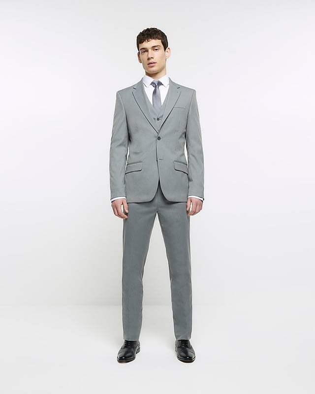 Slim fit, Pocket detail, Button & zip fastening, Belt loops