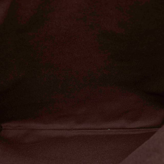 VINTAGE. RRP AS NEW. This tote bag features a canvas body, flat leather straps, open top with magnetic closure, and interior zip pocket.Exterior back is discolored. Exterior bottom is discolored. Exterior corners is discolored and scratched. Exterior front is discolored. Exterior handle is discolored. Exterior side is discolored. Buckle is scratched and tarnished. Padlock is scratched and tarnished. Interior lining is discolored. Interior pocket is discolored.

Dimensions:
Length 38cm
Width 34cm
Depth 2cm
Shoulder Drop 10cm

Original Accessories: This item has no other original accessories.

Serial Number: 272347 204046
Color: Brown
Material: Fabric x Canvas x Leather x Calf
Country of Origin: Italy
Boutique Reference: SSU95232K1342


Product Rating: GoodCondition