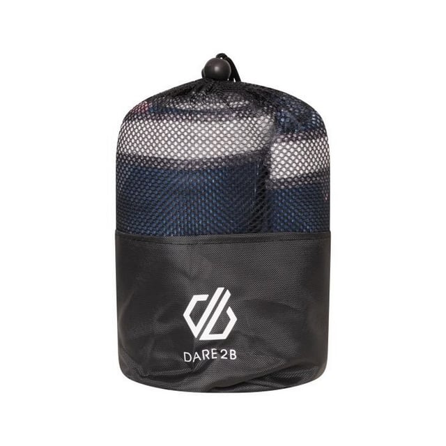 100% Polypropylene. Contents: 1 Storage Bag. Fabric: Microfibre. Design: Camo, Logo. Fabric Technology: Lightweight. Approx 63 x 183cm.