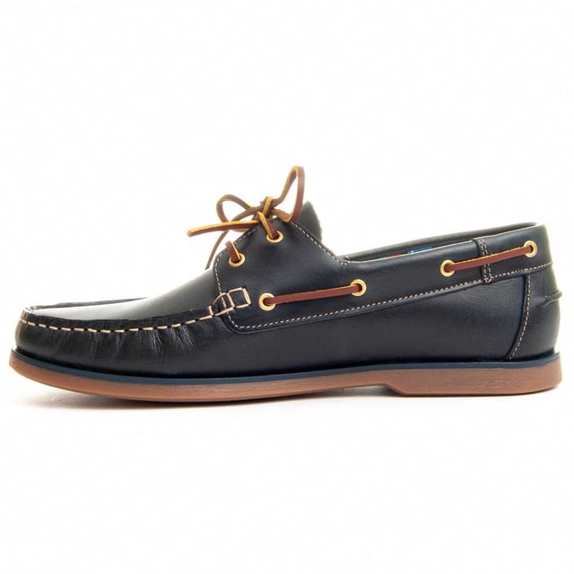 Made in Spain. Purapiel guarantee, 10 years warranty. Men's casual boat shoes. Made in 100% natural leather. Top quality materials. Handcrafted stitching. Non-slip rubber sole. Padded insole. Manufactured by other brands for our brand.