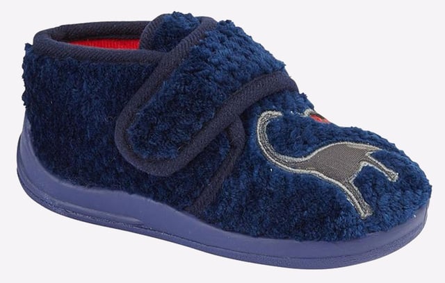Big comfort for little feet with these Sleepers Diplodocus infants slippers, designed to keep small feet cosy and comfortable with every wear.- Flannel upper
- Hook and loop closure
- Padded design
- Textile Covered TPR Sole