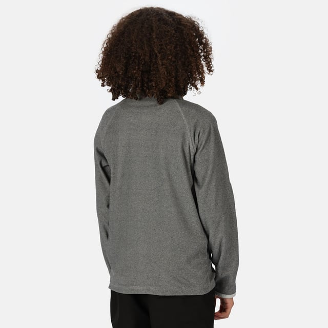 Regatta Childrens/Kids Loco Fleece (Light Steel/Stahlgrau) 100% Polyester. Mini-Streifen-Mikrofleece mit Reißverschluss am Hals. 140gsm. Dehnbare Bündchen an Ärmeln und Kragen. Maschinenwaschbar.