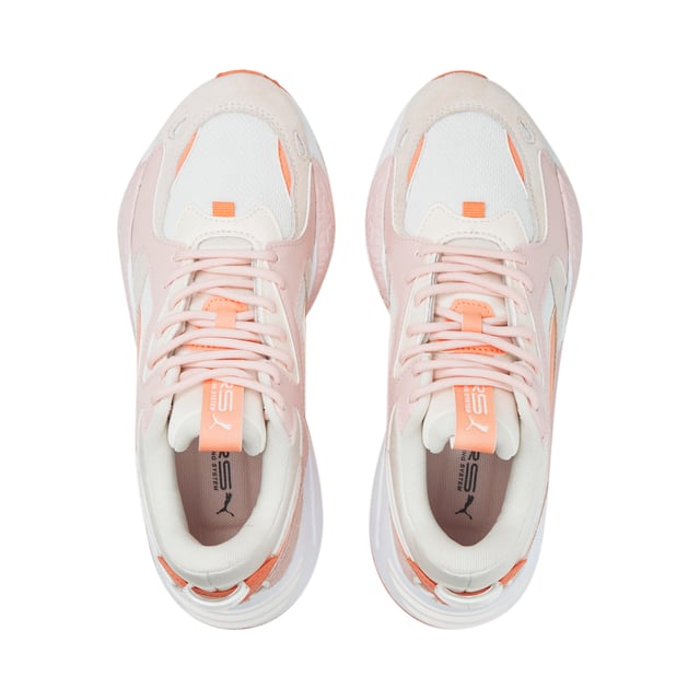 Specificaties: Streetstyle sneakers met gekleurde details in verschillende stoffen. De schoen is voorzien van Running System dempingstechnologie en een tussenzool van polyurethaan voor een comfortabele pasvorm Bovenwerk: Leer en stof Vetersluiting: Ronde veter Type zool: Antislip rubberen zool, verhoogd op de hiel Genummerd: UK