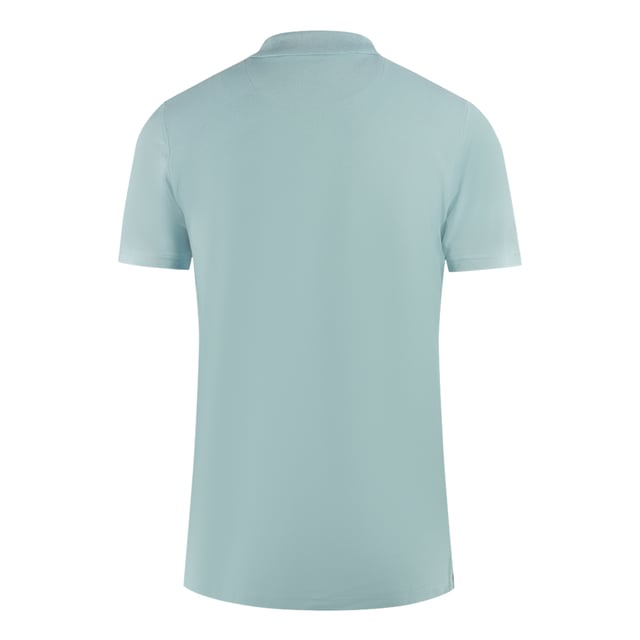 Polo azul claro con logo en caja de Aquascutum. Experimente la pura elegancia londinense con este polo azul con logo de Aquascutum Aldis London. Con un logotipo de marca, este clásico atemporal agregará un toque de estilo refinado a cualquier look. Haga una declaración y demuestre su conocimiento de la moda con esta pieza destacada. Marca Aquascutum en caja en el lado izquierdo del pecho, cierre de botón, manga corta, cuello. 100% algodón, ajuste regular, se ajusta a la talla real. Insignia de la bandera británica en la manga izquierda. Código de estilo: P00123 78