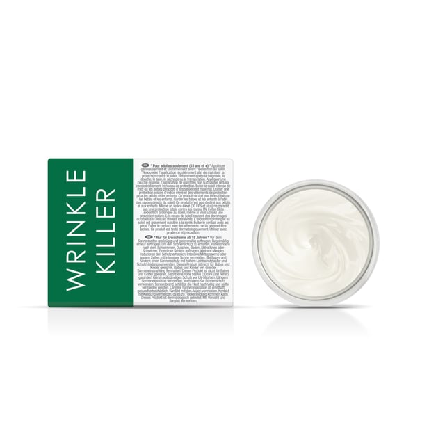 skinChemists Wrinkle Killer Sun Protection Day Moisturizer SPF 50 is a powerful formula that combines sun protection with anti-aging benefits. Infused with ingredients like Aloe Barbadensis Leaf Juice, Hydrolyzed Collagen, and Persea Gratissima Oil, it not only shields the skin from harmful UV rays but also hydrates, smooths, and plumps the skin. This clean beauty product is perfect for those looking for a multi-tasking moisturizer that promotes healthy, youthful-looking skin.