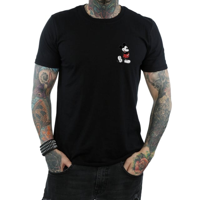 100% Cotton. Fabric: Midweight. Design: Printed. Neckline: Crew Neck, Lycra Ribbed. Sleeve-Type: Short-Sleeved. Single Needle Stitching, Supersoft. 100% Officially Licensed. 153gsm. Packaging: Swing Tag.
