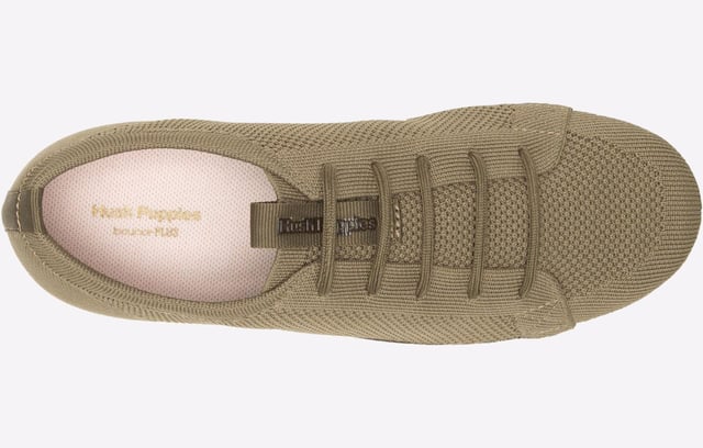Perfect voor dagelijks gebruik, de goede sneaker heeft een vakkundig vervaardigde inlegzool van hoogwaardig polyurethaan schuim met hoge veerkracht, wat zorgt voor extreme demping en energieteruggave.