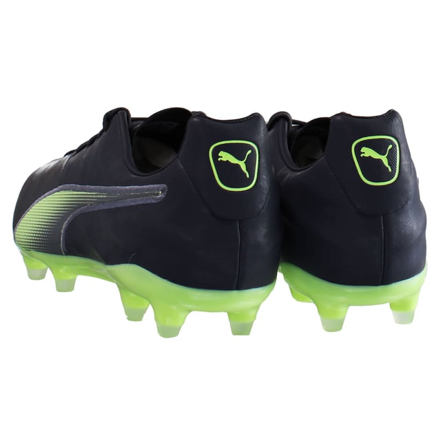 You're always looking for ways to up your game. So are we. The King Pro is made for modern playmakers. These boots feature the all-new KINGForm technology, which is a rib structure fused to super soft K-Leather in key contact areas. What does that mean on the pitch? Increased touch and increased responsiveness. Comfortable, giving plenty of freedom of movement, these are the boots that will lead your team to victory. 

DETAILS 
Low boot 
Super soft premium K-leather upper for sensational feeling 
KINGForm technology in key contact areas to increase touch and responsiveness 
Lightweight TPU outsole for exceptional freedom of movement and support 
FG: Firm Ground 
Mesh tongue for comfortable fit 
Integrated heel counter for premium support and lock-down