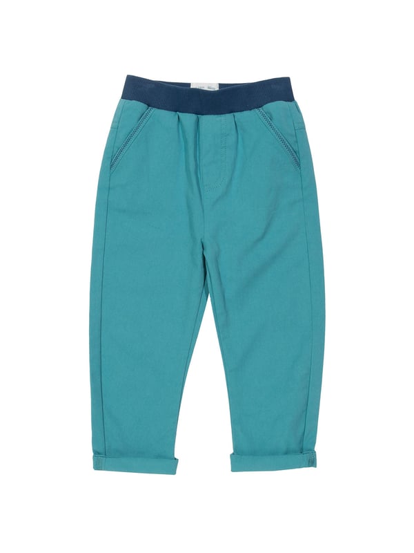 These have got to be the comfiest jeans ever and really practical too with roll up, roll down cuffs. To give these twill jeans a soft hand feel we have washed them in natural enzymes that come from apples.