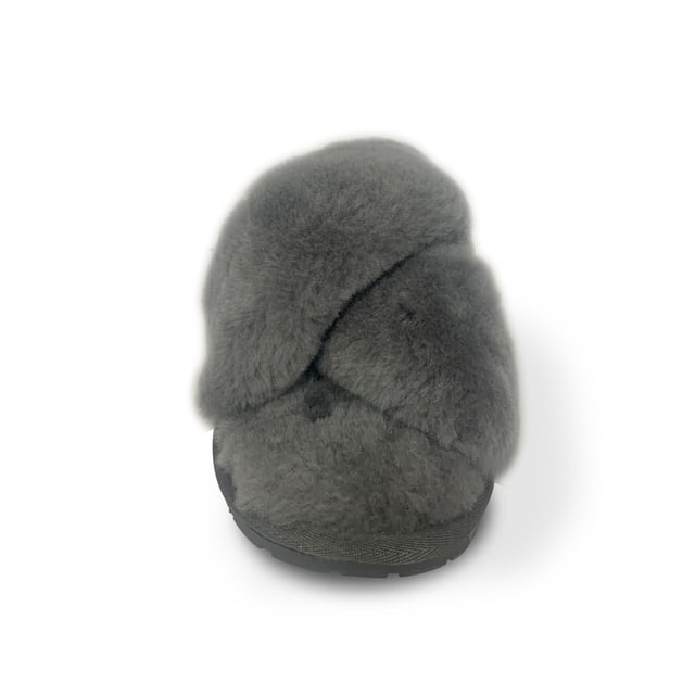 Aus Wooli Australia Women's Sheepskin Wool Brighton Slippers Soft premium genuine Australian Sheepskin wool upper
Easy to slide on footwear used in any weather
Full premium sheepskin insole
Cross over style strap giving a great fit
Soft Rubber outsole – highly durable and lightweight
Stylish, Fluffy and cosy all at the same time
100% brand new and high quality, comes in a branded box, suitable for gifting