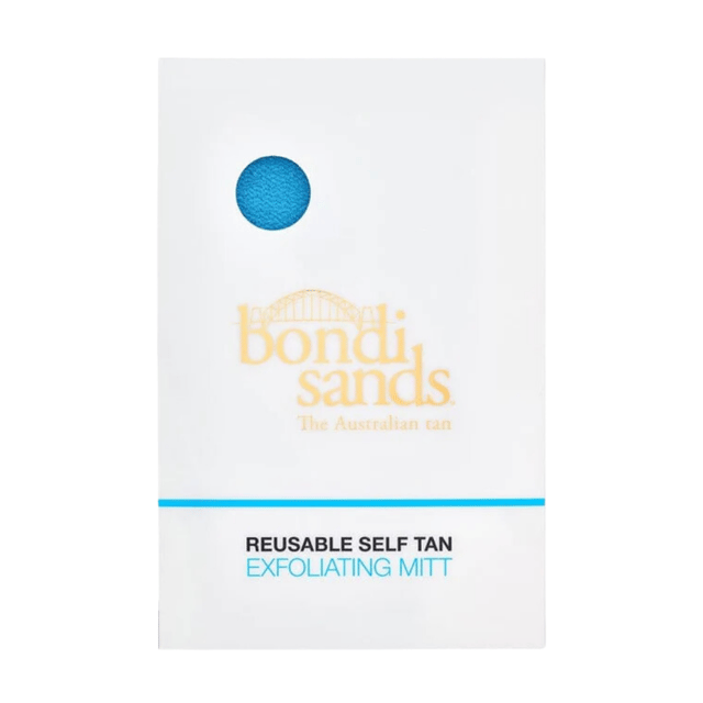 The Bondi Sands Exfoliation Mitt prepares your skin for an even, streak-free tan. Working to help you in two ways; the black side removes dry skin cells and any self-tan residue, while the blue side works to erase any unwanted tanning errors.