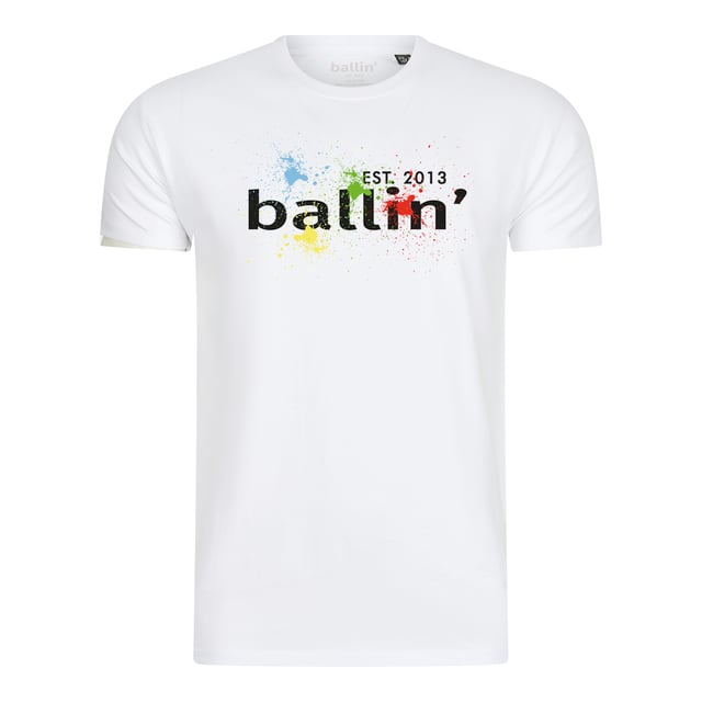 Heren t-shirt van het merk Ballin Est. 2013. Deze shirts van Ballin Est. 2013 zijn gemaakt van 100% katoen, en hebben regular fit. Het zachte katoen zorgt voor een heerlijk draagcomfort.  Modelnaam: Paint Splatter TeeCategorie: heren t-shirtMaterialen: katoenKleur: wit