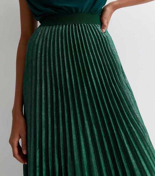 Lovely pleats