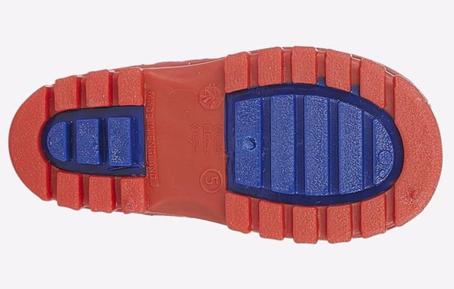 Perfect for any weather conditions, these dino wellington boots from Stormwells ensure your little ones feet stay protected in the elements whilst the explore! 
 - Synthetic upper 
 - Slip on fit 
 - PVC sole