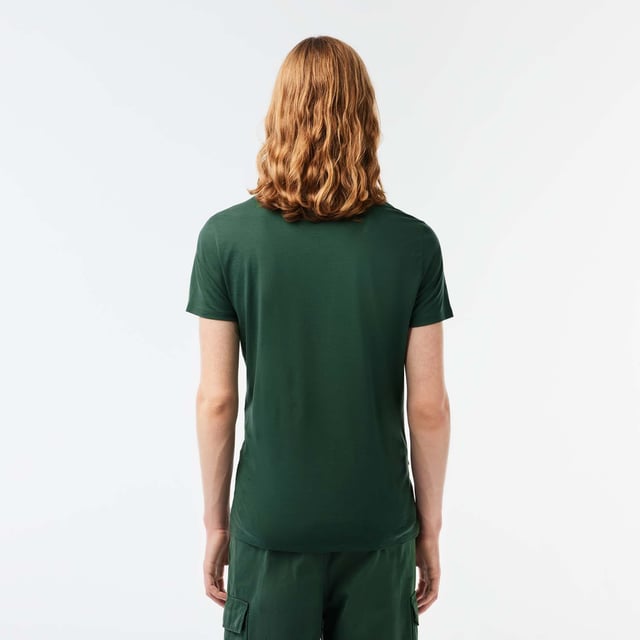 Mens Lacoste Crew Neck Pima Cotton Jersey T-Shirt.- Ribbed crew neck.- Short sleeves.- Embroidered Lacoste logo at left chest.- Tonal back neck tape.- Super soft pima cotton jersey fabric.- Regular fit.- 100% Cotton.  - Ref: TH6709-SMI