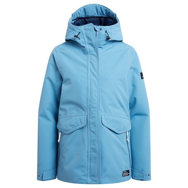 Yttre material: 100% Polyester. Skal: TPU-membran. Fyllningsmaterial: 100% Polyester. Tyg: Dubbla lager. Fyllning: Isolerad. Foder: Taffeta. Design: Badge, broderad, logotyp. Tygteknik: Aqua Dry, Andningsbart, CO2 Renu Technology, Thermo Pro, Vattentätt, Vindavvisande. Manschett: Justerbar, knopp. Justerbar midja, skurna kanter, invändig dragsko. Halsringning: Huva. Ärmtyp: Långärmad. Funktioner i huva: Dragsko, påsydd. Fickor: 1 säkerhetsficka, blixtlås, 2 framfickor, lockstängning, 2 blixtlåsförsedda fickor, vattentäta. Fästanordning: Hel dragkedja, stormfläns. Vattentäthetsgrad: 25000 mm. 25000g/m²,/24 timmar. Värmeindex: 2. Hållbarhet: Tillverkad av återvunnet material. 8 UK: 33 tum. 10 UK: 35 in. 12 UK: 37,5 tum. 14 UK: 40 in. 20 UK: 47,5 tum 18 UK: 45 tum. 16 UK: 42,5 tum