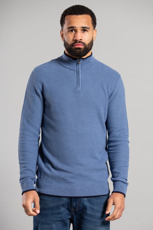 Stay stylish and comfortable in this Kensington Eastside 1/4 zip, honeycomb knit jumper. Made from 100% cotton, this jumper is the perfect addition to your wardrobe. Featuring a classic design and high-quality construction, it's the perfect choice for any casual occasion. Machine washable for easy care.