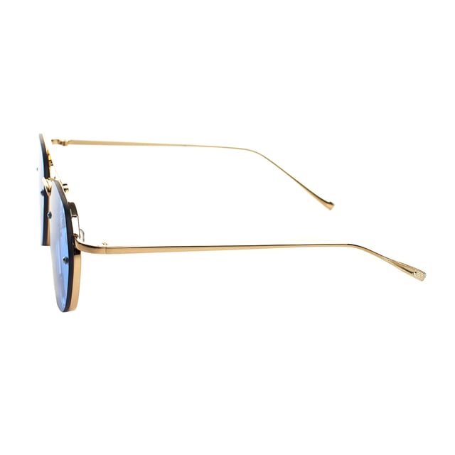 Must Have unisex sunglasses with a round design and metal frame, which provide a sophisticated and modern style.

 Equipped with polycarbonate lenses with UV 400 protection, they block 100% of UVA and UVB rays, providing excellent eye protection in bright environments.

 The round shape adds a vintage and versatile touch, ideal to complement any look.

 They include the Must Have logo engraved on the temples and on one of the lenses, adding a distinctive detail.

 They come with a soft cleaning cloth to keep your lenses spotless and a protective case to store them safely.

 Perfect for complementing any look, these glasses are ideal for those looking for protection and style in one piece.
 Measures: Lens height: 50 mm, Lens width: 52 mm, Bridge: 19 mm, Temples: 142 mm
 Composition: Metal
 Care:
- Wash only with water or, if necessary, a mild soap.
 - Dry with a soft cloth to avoid scratches.
 - Avoid contact with harsh surfaces or abrasive liquids.