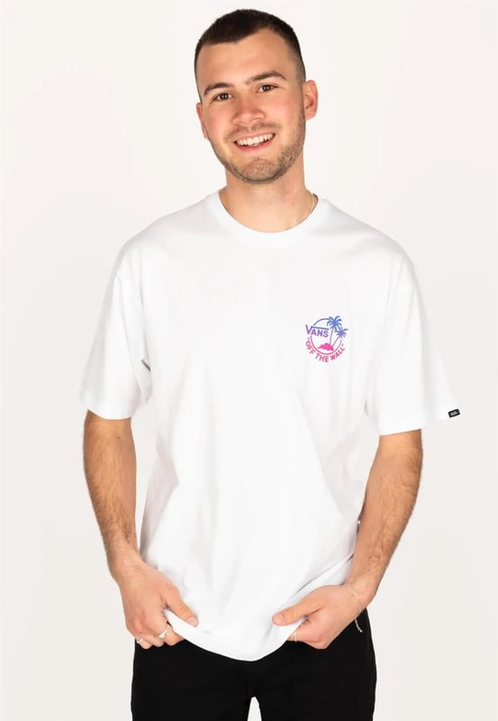 Vans Classic Mini Dual Palm II T-shirt. Large, tropical print on the back. Small logo print on the left chest. Rib-knit collar. Logo label on sleeve.