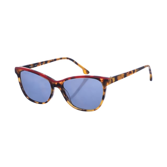 Leona sunglasses.
 Zen sunglasses with acetate frame.
 Cat eye shape.
 Acetate temples.
 100% UV Protection.
 Includes a neutral fabric cover.
 Measures: Lens height: 47 mm
 Lens width: 53 mm.
 Bridge: 15 mm.
 Temples: 146 mm.
 Composition: Acetate
 Care:
Cleaning and maintenance:
 -Clean the glasses with soap and water (neutral).
 - Do not use dirty or abrasive cloths, which may alter the characteristics of the filters.
 - Use only original accessories and spare parts.