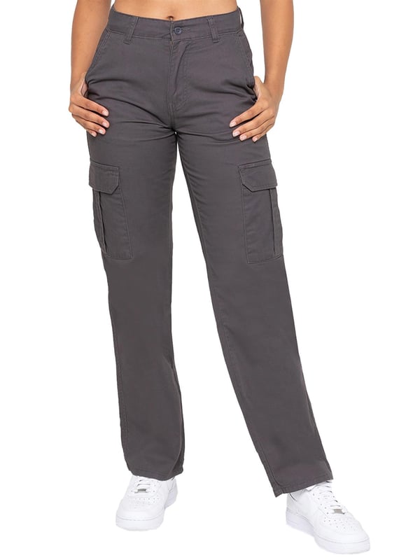 Enzo Womens Cargo Denim Jeans. Straight Leg, Regular Fit. 2 Front Slash Pockets. 2 Side Cargo Pockets With Velcro Fastening. 2 Back Pockets. Zip Fly Fastening. Ideal For Casual or Workwear
