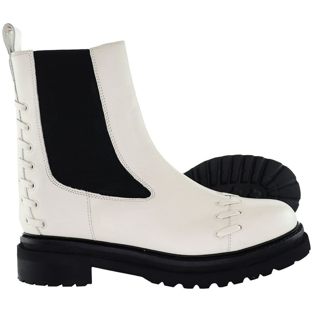 Bota Chelsea con detalle de pespunte