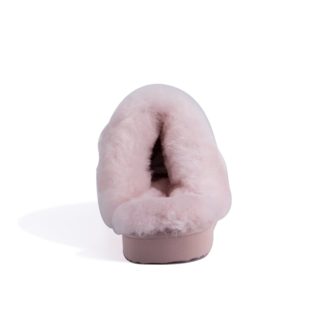 DETAILS





Cosy and snug, easy slip-on slipper

Soft premium genuine Australian Sheepskin wool lining
Full premium leather Suede upper with Australian sheepskin insole
Sustainably sourced and eco-friendly processed
Unisex sheepskin slipper - can be worn day and night
Soft EVA outsole - extra cushioning and lightweight
Firm wool pelt for superior warmth
100% brand new and high quality, comes in a branded box, suitable for gift