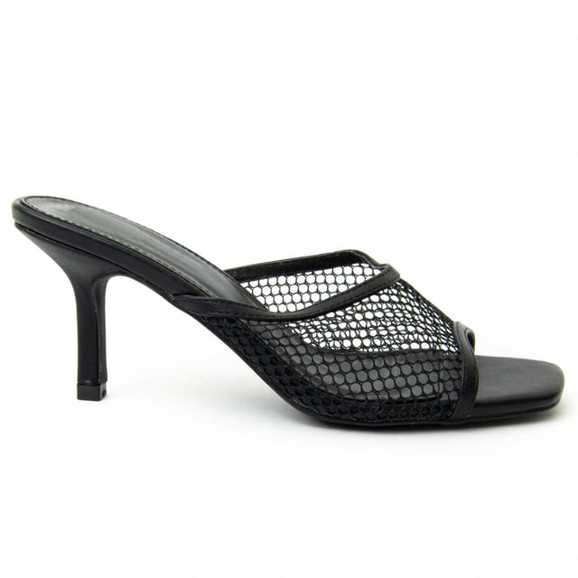 Women's high heel sandals. Comfortable fit. Padded insole. Non-slip sole. Reinforced stitching. Manufactured by other brands for our brand. Approximate size: 7 cm heel.