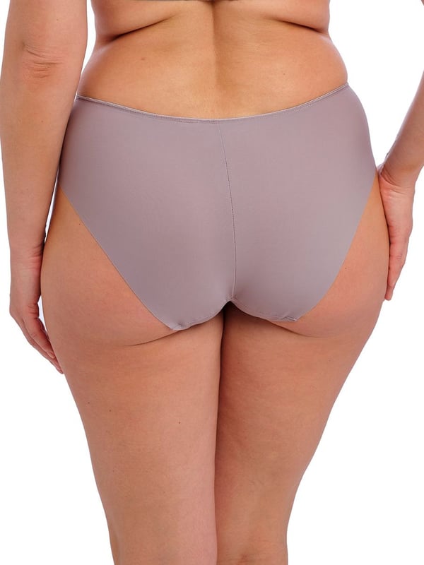 Fantasie Illusion Brief. With a stitch-free finish, soft fabric and no VPL. Product is made of 79% Nylon/Polyamide, 21% Elastane and is hand-wash only.