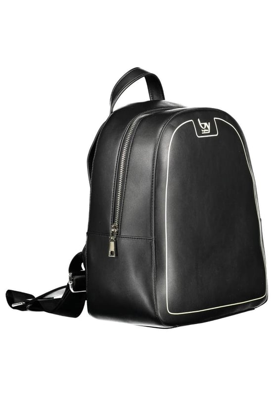 Black polyethylene backpack
  1 handle and adjustable shoulder straps
  2 inside pockets
  Contrasting details
  Zip closure
  Logo embellishment
Material: 100% Polyethylene