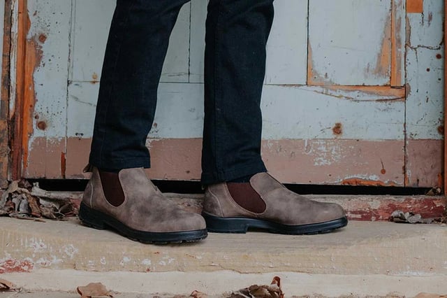 Building on the infallible Blundstone original series, the Blundstone 2036 offers the same great styling, comfort and practicality you can expect from the Blundstone original series in a new, iconic low cut design. Crafted with premium leather uppers in the ever-popular rustic brown colour, the Blundstone 2036 maintain outstanding water resistance in a new and fresh design. With the special comfort cuff, these Blundstone are just as comfortable as its bigger brothers, and the ergonomically engineered toe spring combined with XRD® Technology in the heel further reduces wearer fatigue while increasing comfort. Additional leather heel protection and the durable TPU outsole ensure that this low-cut boot will last you many seasons to come. A versatile and stylish shoe, the Blundstone 2036 are the perfect transeasonal shoe for wherever life takes you.  2.5mm thick premium rustic brown leather uppers Brown elasticated sides and iconic pull tags for easy slip-on Padded collar for outstanding comfort Highly durable TPU outsole Cushioned midsole for all-day comfort Blundstone SPS Max Comfort system for superb shock absorption Removable footbed Lightweight for all-day everyday comfort