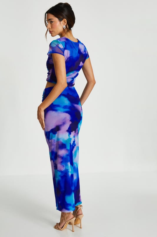 - Marble print - Mesh finish - Round neckline - Short sleeve - Cropped - Model height: 5' 7" - Model wears uk 8 / us 4 / eur 36 - Always check the care wash label - Cool hand wash with mild detergent