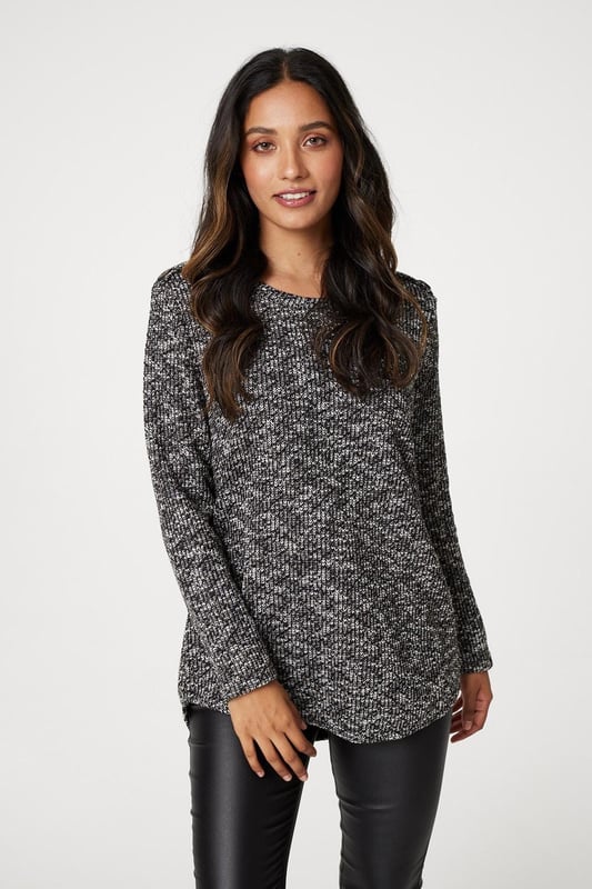 Elevate your casual wardrobe with this marled longline pullover. It has a round neck, long sleeves, a button embellishment at the shoulders, relaxed fit and a thigh length hem. Pair with jeans and trainers for an on-trend weekend look.
