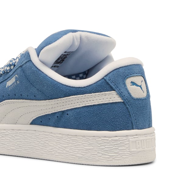 Zapatillas Puma Suede XL Lace para mujer, azules, fabricadas en ante y suela de goma. Presentan: parte superior de ante suave, cuello acolchado y cordones anchos.