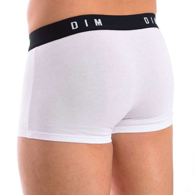 Pack-2 bóxers Cotton Streech.
Cinturilla de goma ancha.
Detalle del nombre de la marca, en la cinturilla.
Tejido transpirable.
Frontal anatómico con capacidad de sujetar sin apretar.
Costuras vistas a tono.
 Composición: 96% Algodón, 4% Elastano
 Cuidados:
Lavar a temperatura máx. 30º.
No usar lejía.
No usar secadora.
No planchar.
No lavar en seco.