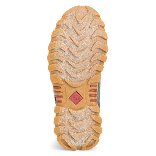 For women that love the outdoors, these wellies have a warm fleece lining to keep your feet toasty in temperatures as low as -40C.