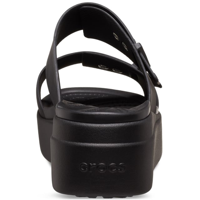 Die Crocs Brooklyn Low Damensandalen zeichnen sich durch eine schlanke Silhouette mit zwei Riemen und zwei Verstellmöglichkeiten aus. Die revolutionären LiteRide-Schaumstoffsohlen sorgen für ganztägigen Komfort.