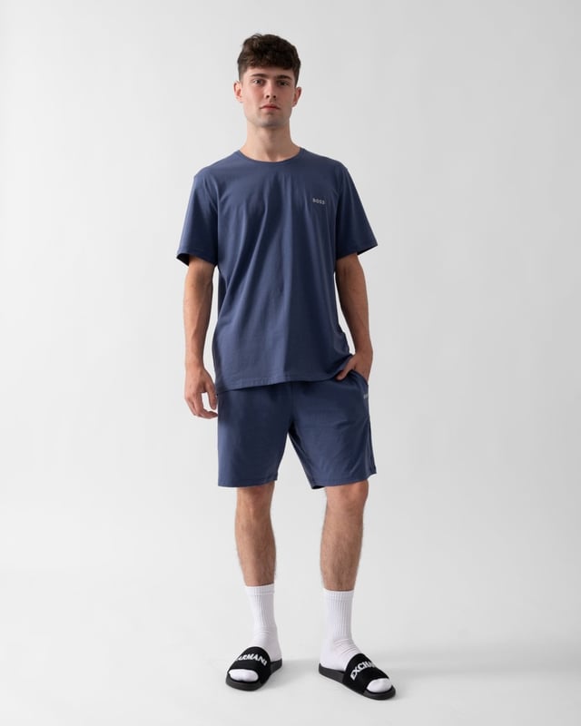 A signature T-shirt by BOSS. Featuring embroidered branding, this top is cut to a regular fit in soft single jersey. This product is partly made with organic cotton.
Regular fitCrew neck
95% Cotton, 5% Elastane
50515312