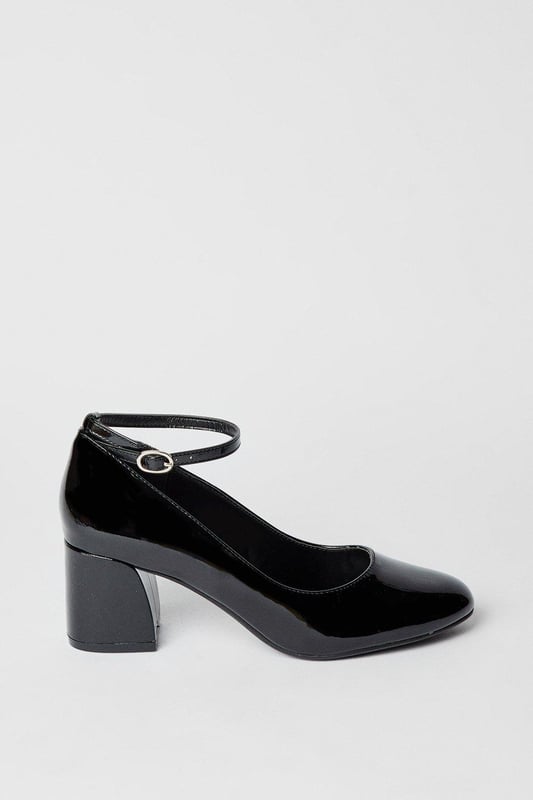T strap court shoes on sale