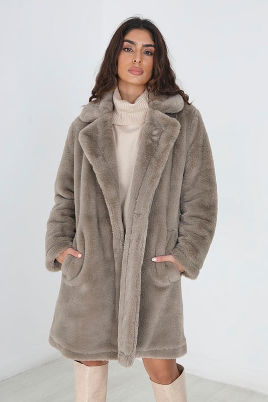 Taupe faux fur outlet coat