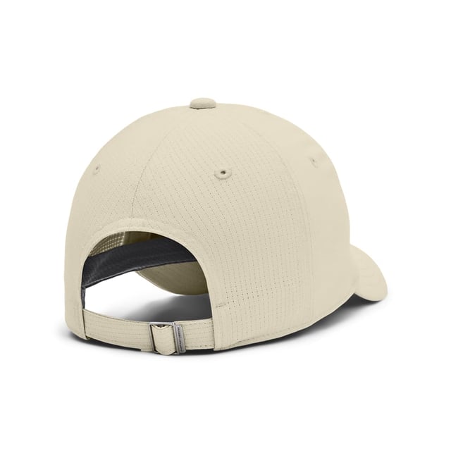 Under Armour Isochill Armourvent Cap in Cream. This hat was designed to keep your head cool by dumping excess heat through special vents that allow hot air out, but are small enough that the sun's rays aren't an issue.- ArmourVent® Technology delivers ultimate breathability in a light, stretchy, durable and fastdrying fabric.- IsoChill sweatband helps disperse body heat, making it feel cool to the touch.- Adjustable strap closure. Material: 100% Polyester. Ref: 1383445273.