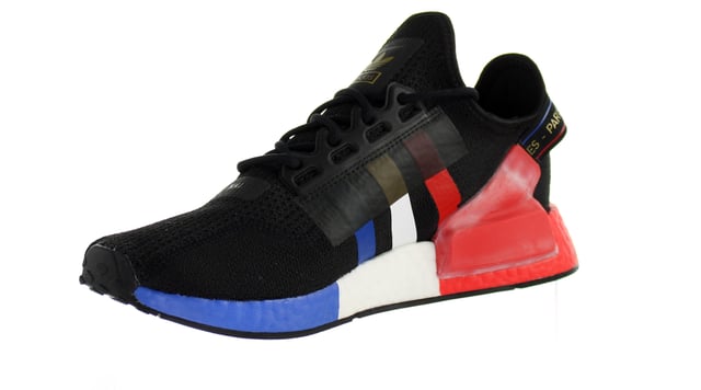 Frische deinen Sneaker-Style auf mit dem adidas NMD R1 V2! Dieser Laufschuh ist in einem eleganten Schwarz gehalten und verfügt über eine gepolsterte Innensohle für zusätzlichen Komfort. Das charakteristische Branding mit roten und blauen Akzenten vervollständigt dieses Must-Have.