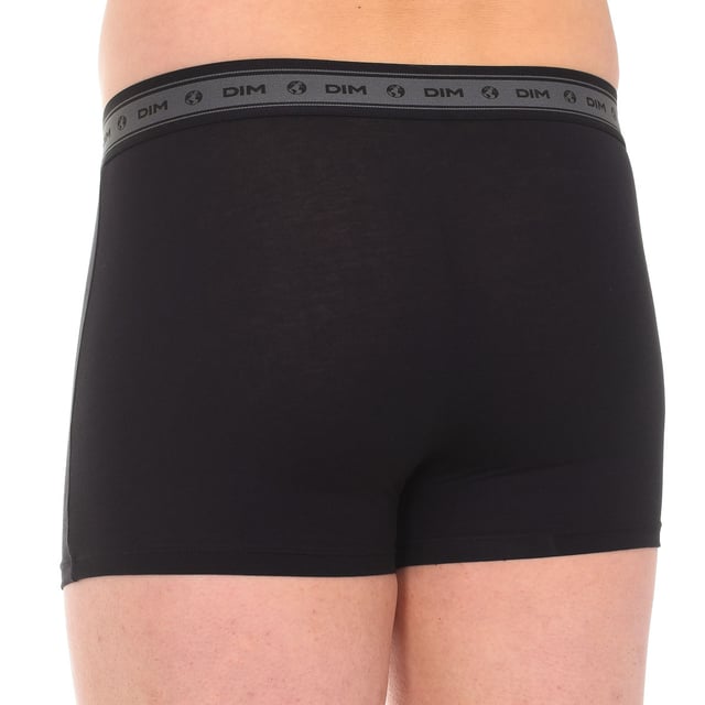Pack-2 Boxer Green Bio Dim.
 Color Gray-black
 Wide rubber waistband with the brand's name consecutively embroidered along the entire waistband.
 Breathable fabric.
 Anatomical front with the ability to hold without tightening.
 Breathable fabric.
 Matching visible seams.

 Composition:
 95% Cotton. - 5% Elastane

 Care:
 - Wash at max. 30º.
 - Do not use bleach.
 - Do not use dryer.
 - Do not iron.
 - Do not dry clean.
 Composition: 95% Cotton, 5% Elastane
 Care:
- Wash at max temperature. 30º.
 - Do not use bleach.
 - Do not use dryer.
 - Do not iron.
 - Do not dry clean.